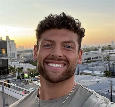 Aaron Maternowski (TikTok Star) Wiki, Net Worth,。